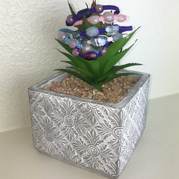 Handmade Chinese Knotting Bracelet W/ Glass Beads - Picture 7 of 8